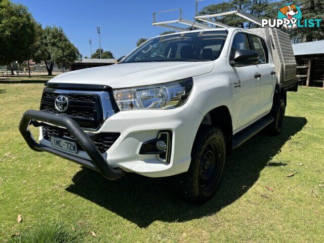 2018 TOYOTA HILUX   DUAL CAB CHASSIS