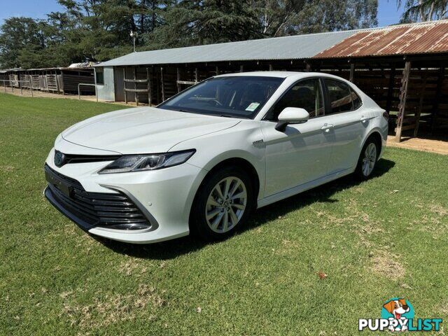 2021 TOYOTA CAMRY  HYBRID SEDAN