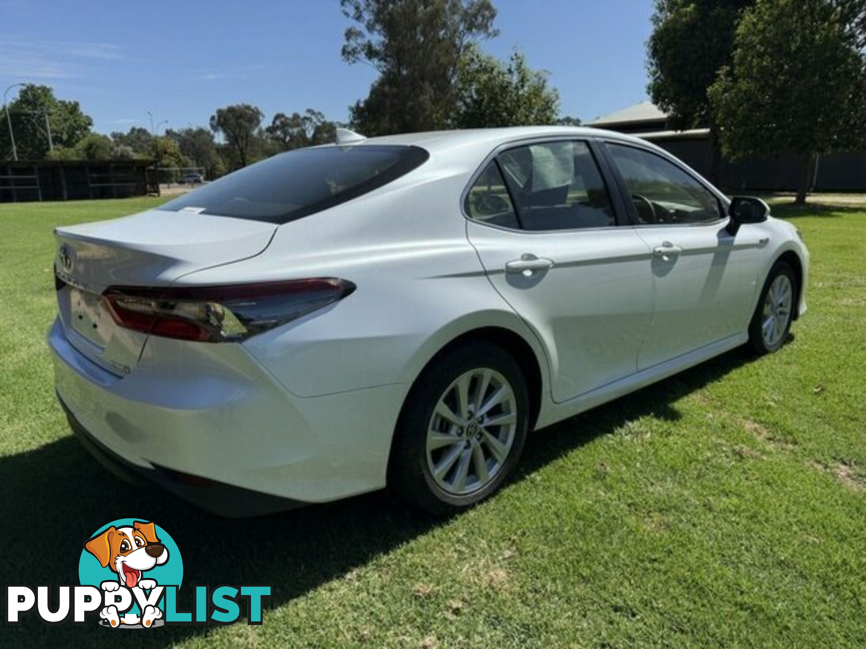 2021 TOYOTA CAMRY  HYBRID SEDAN