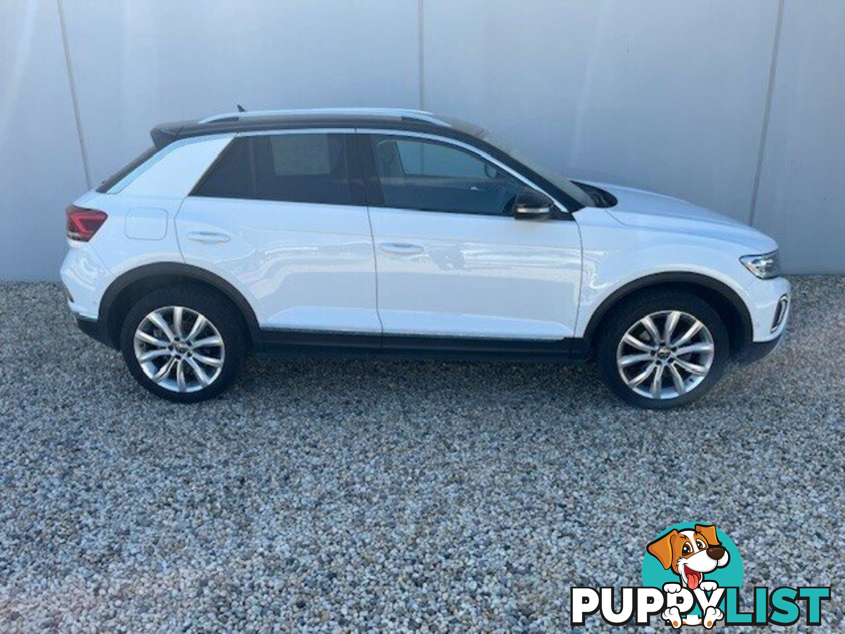 2023 VOLKSWAGEN T-ROC   WAGON