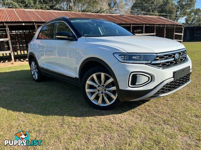 2023 VOLKSWAGEN T-ROC   WAGON