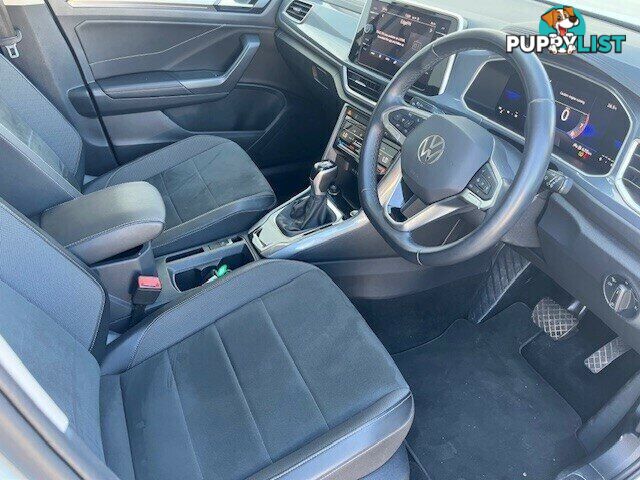 2023 VOLKSWAGEN T-ROC   WAGON