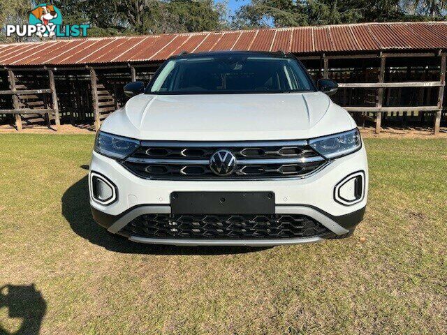2023 VOLKSWAGEN T-ROC   WAGON