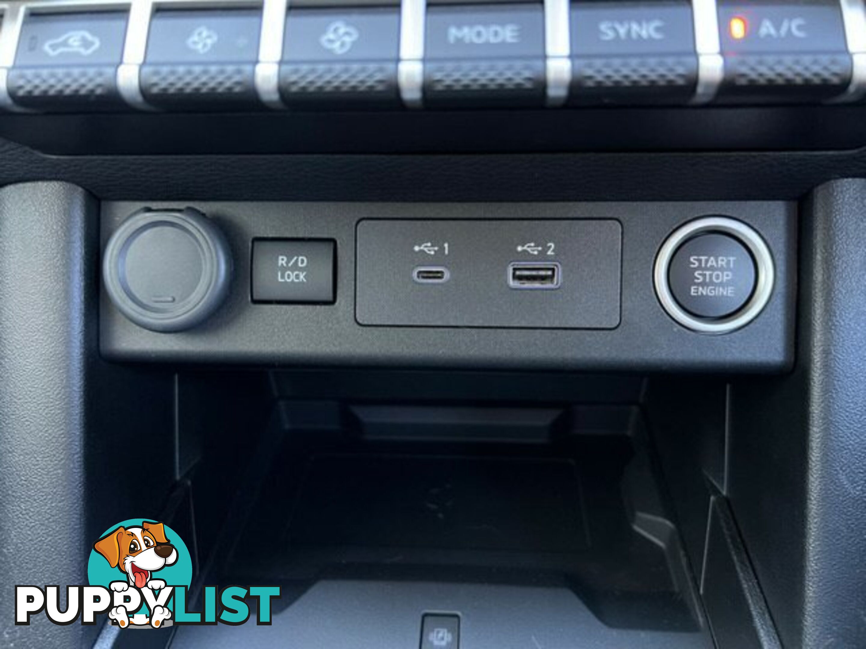 2025 MITSUBISHI TRITON   DUAL CAB UTILITY