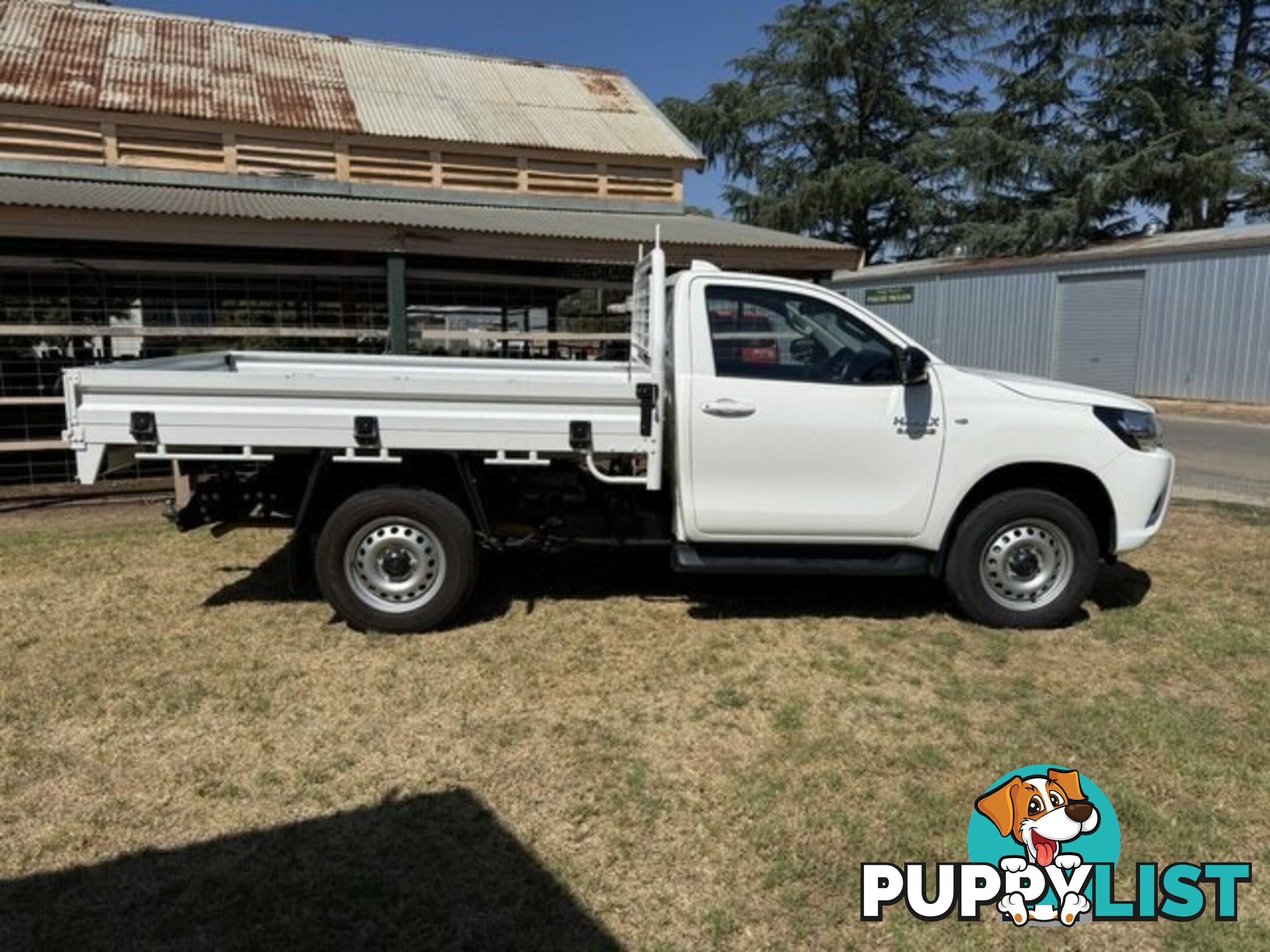 2023 TOYOTA HILUX   CAB CHASSIS