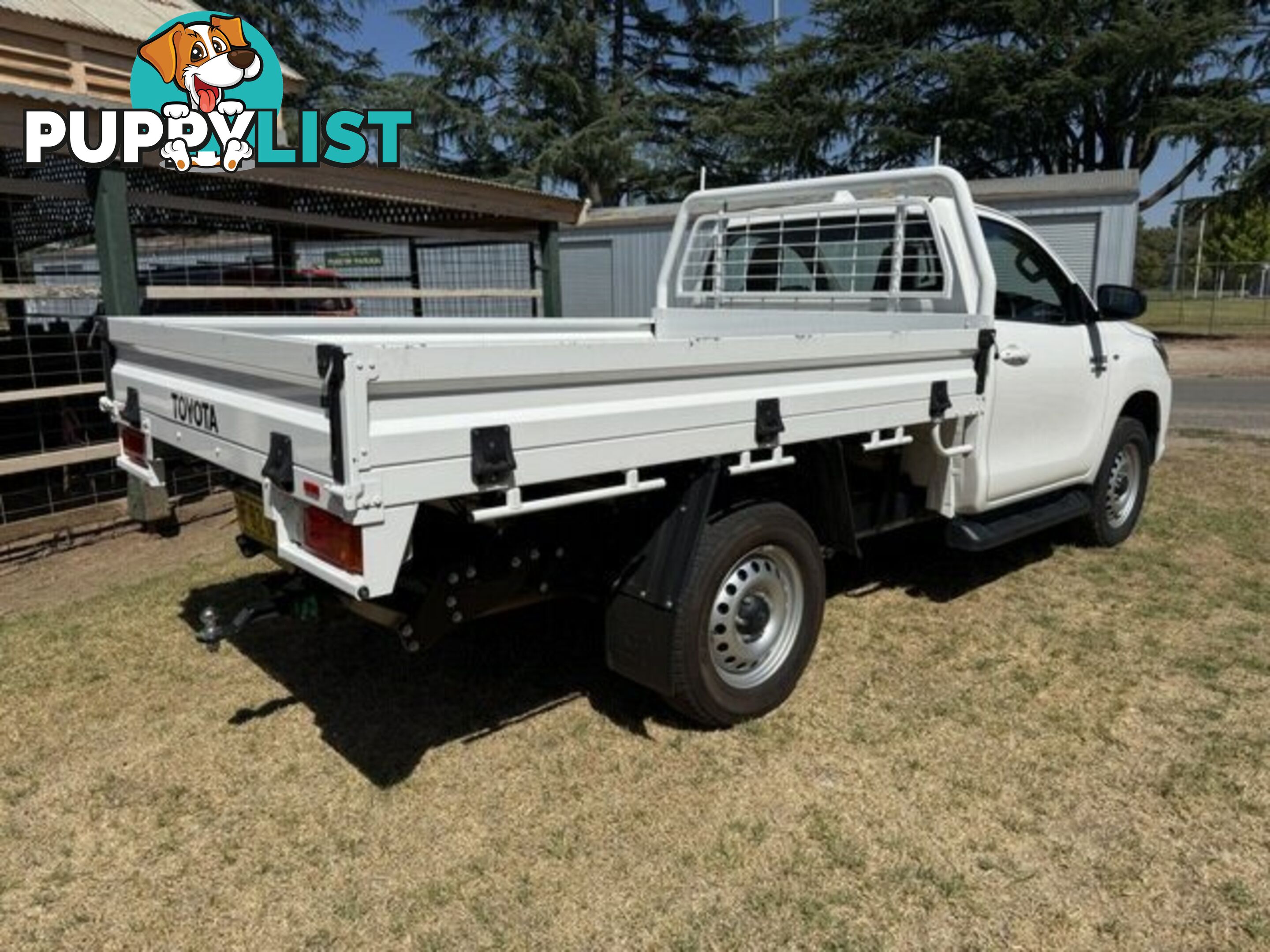 2023 TOYOTA HILUX   CAB CHASSIS