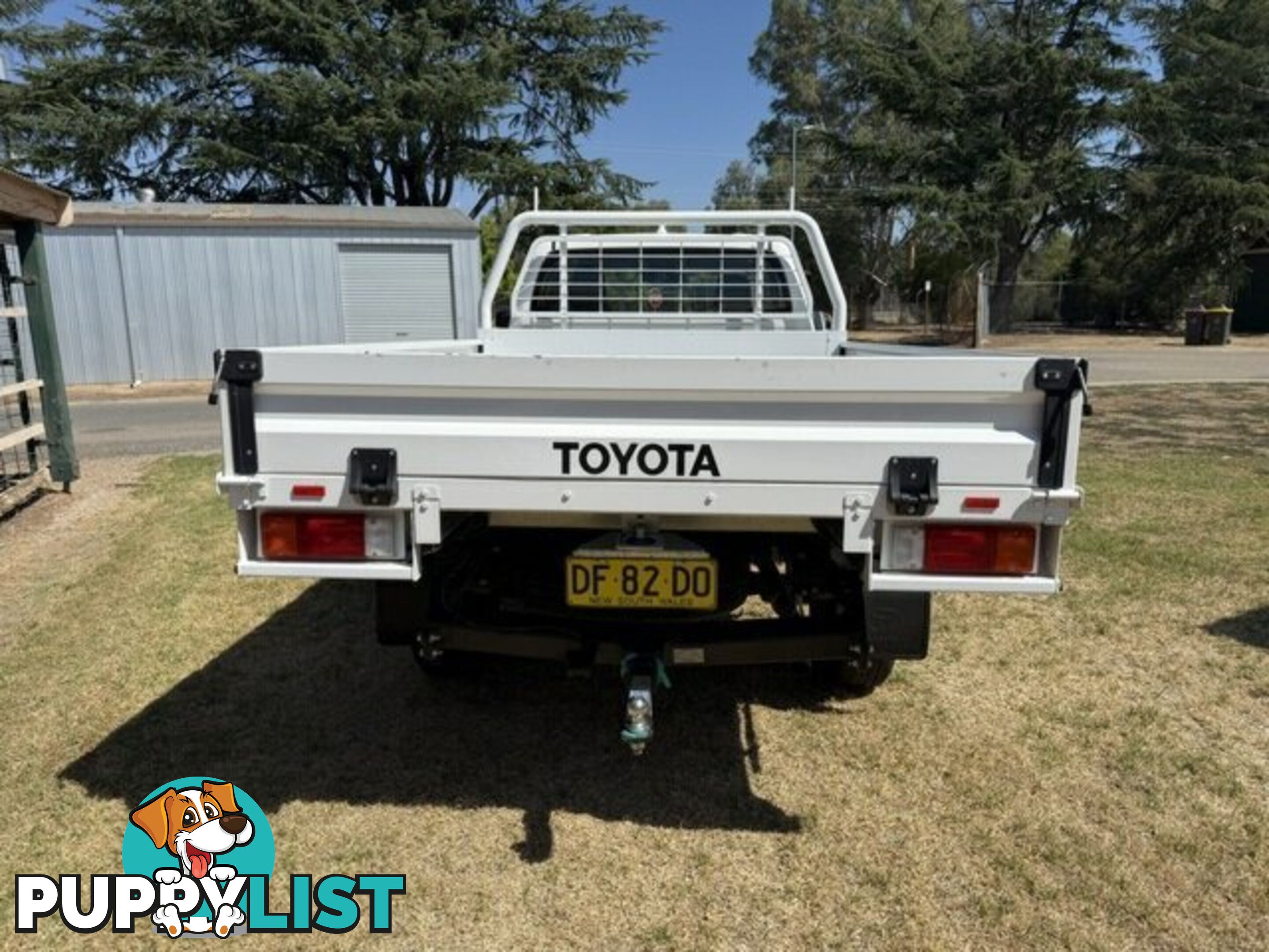 2023 TOYOTA HILUX   CAB CHASSIS