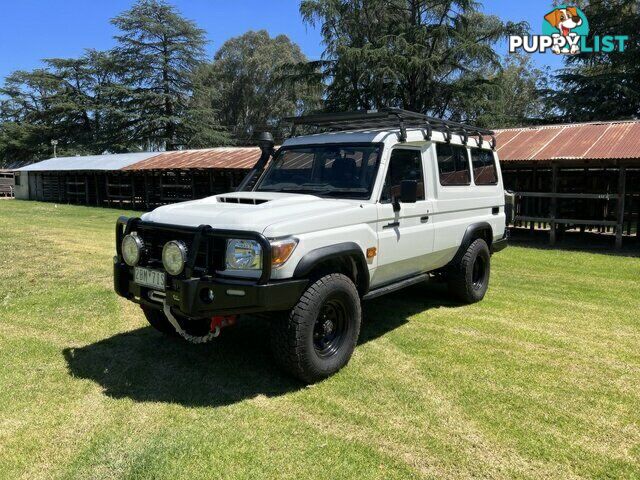 2023 TOYOTA LANDCRUISER   TROOP CARRIER