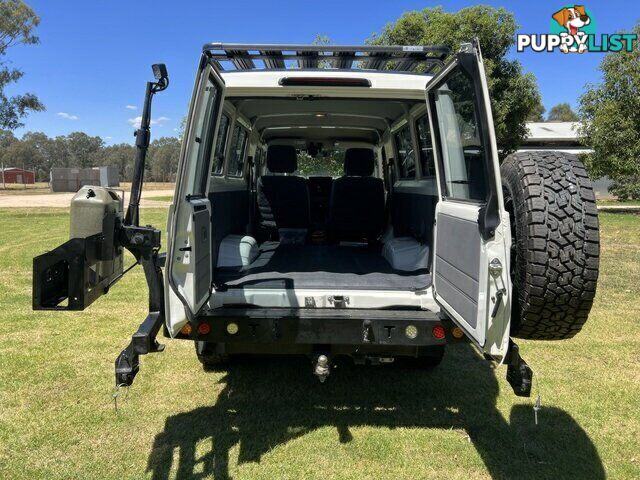 2023 TOYOTA LANDCRUISER   TROOP CARRIER