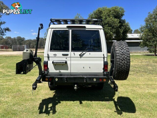 2023 TOYOTA LANDCRUISER   TROOP CARRIER