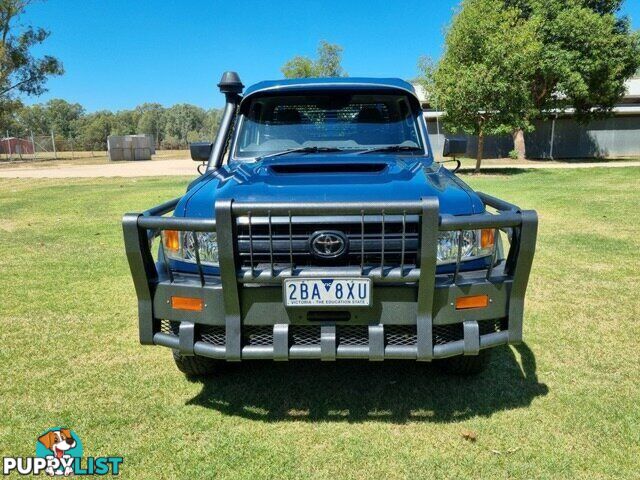 2023 TOYOTA LANDCRUISER   CAB CHASSIS