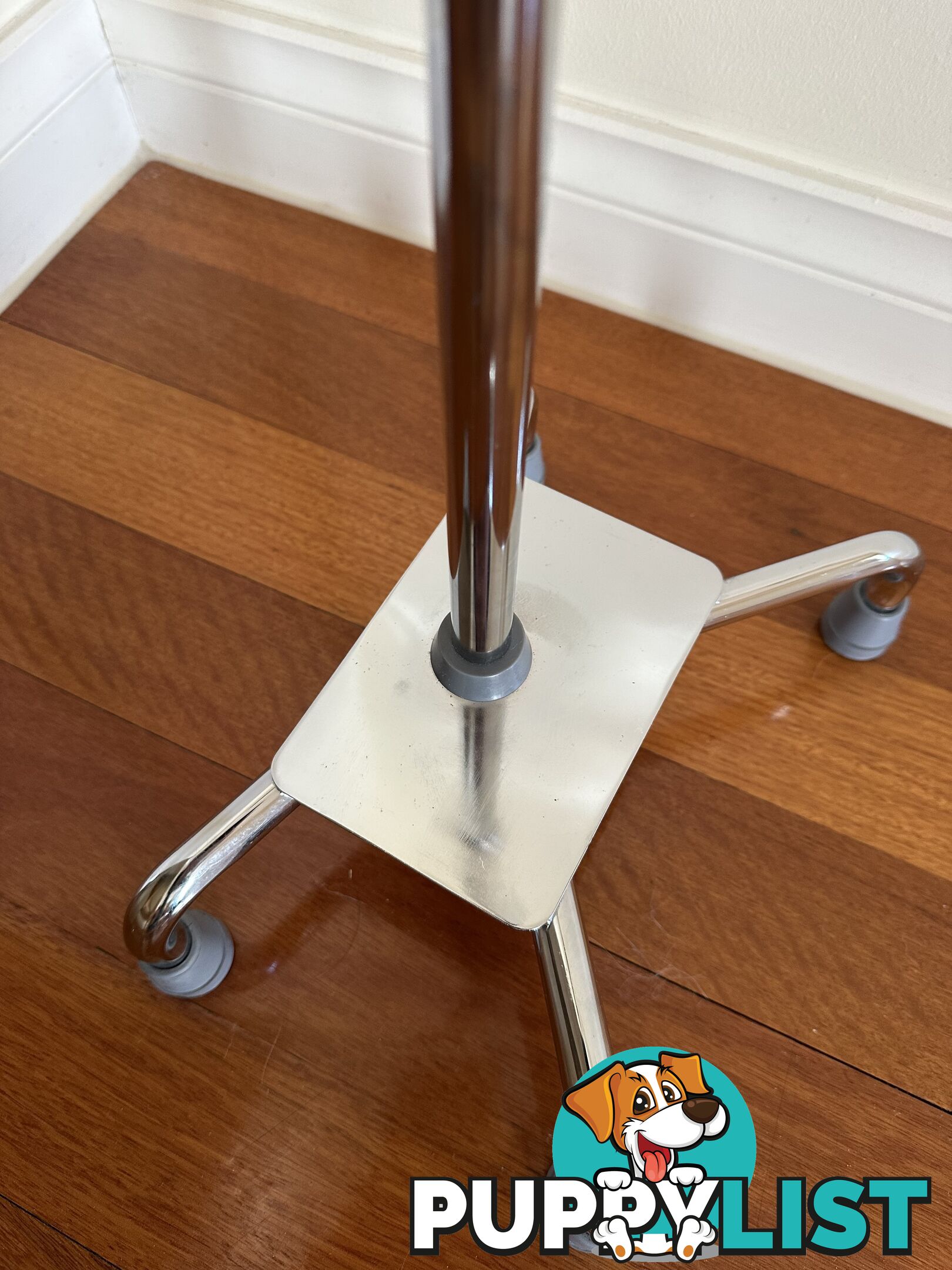 Walking Stick Quad Foot Adjustable Centred Base