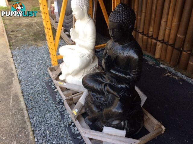 STATUE SITTING BUDDHA PRAYING 80x45x40cm (WHITE)