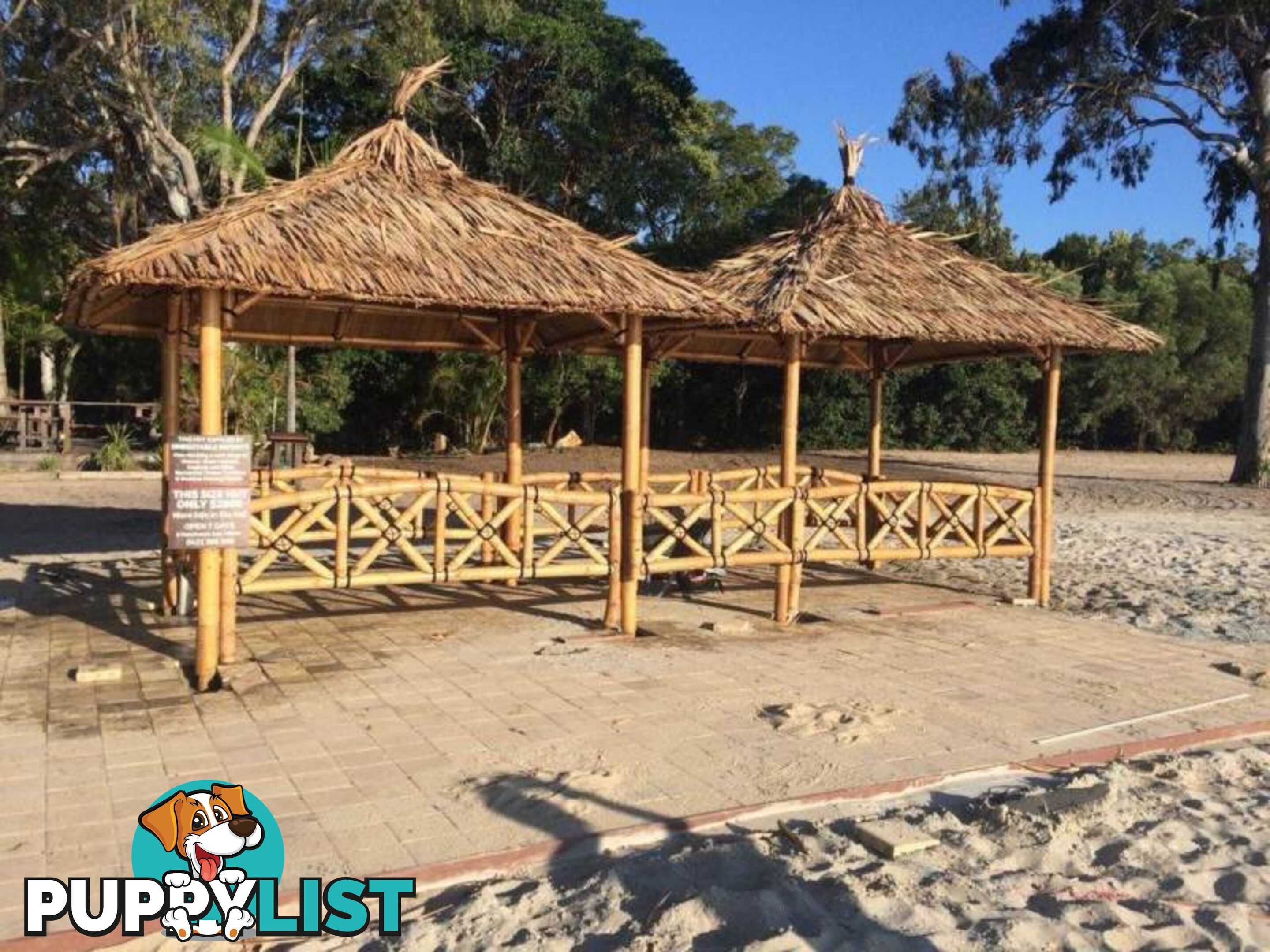 BALI HUT 2.5m x 3m - with 3 sides, includes benches and table