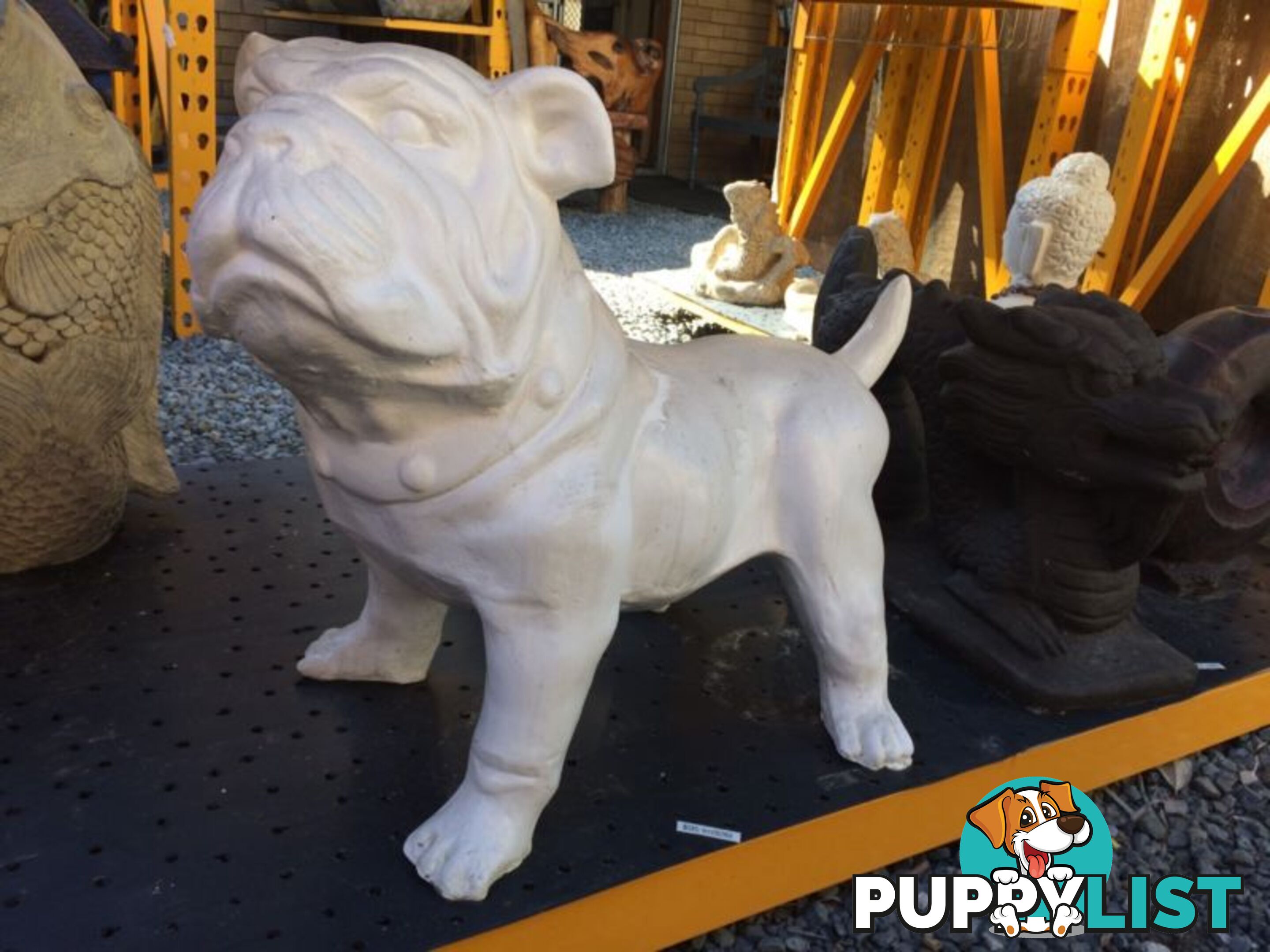 BULLDOG STATUE BIG(WHITE)