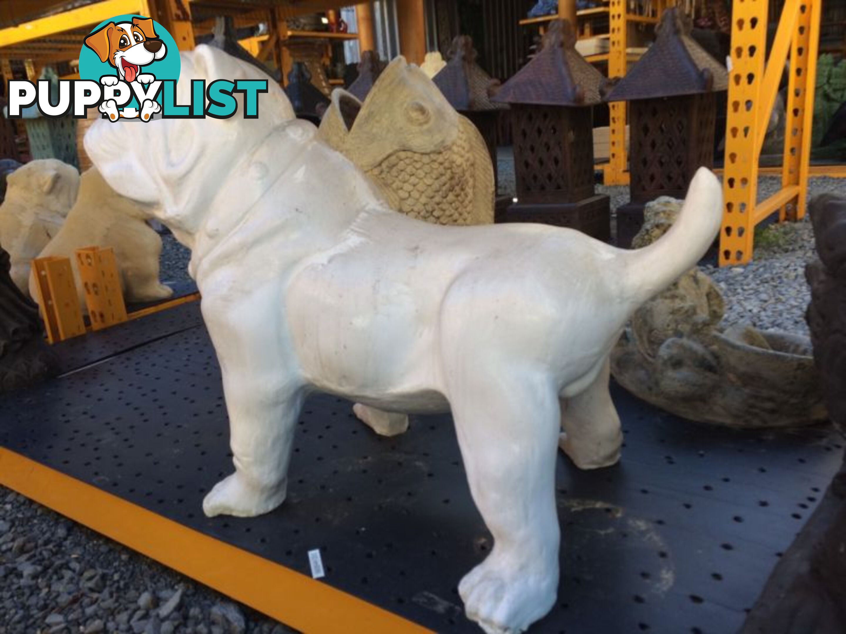 BULLDOG STATUE BIG(WHITE)