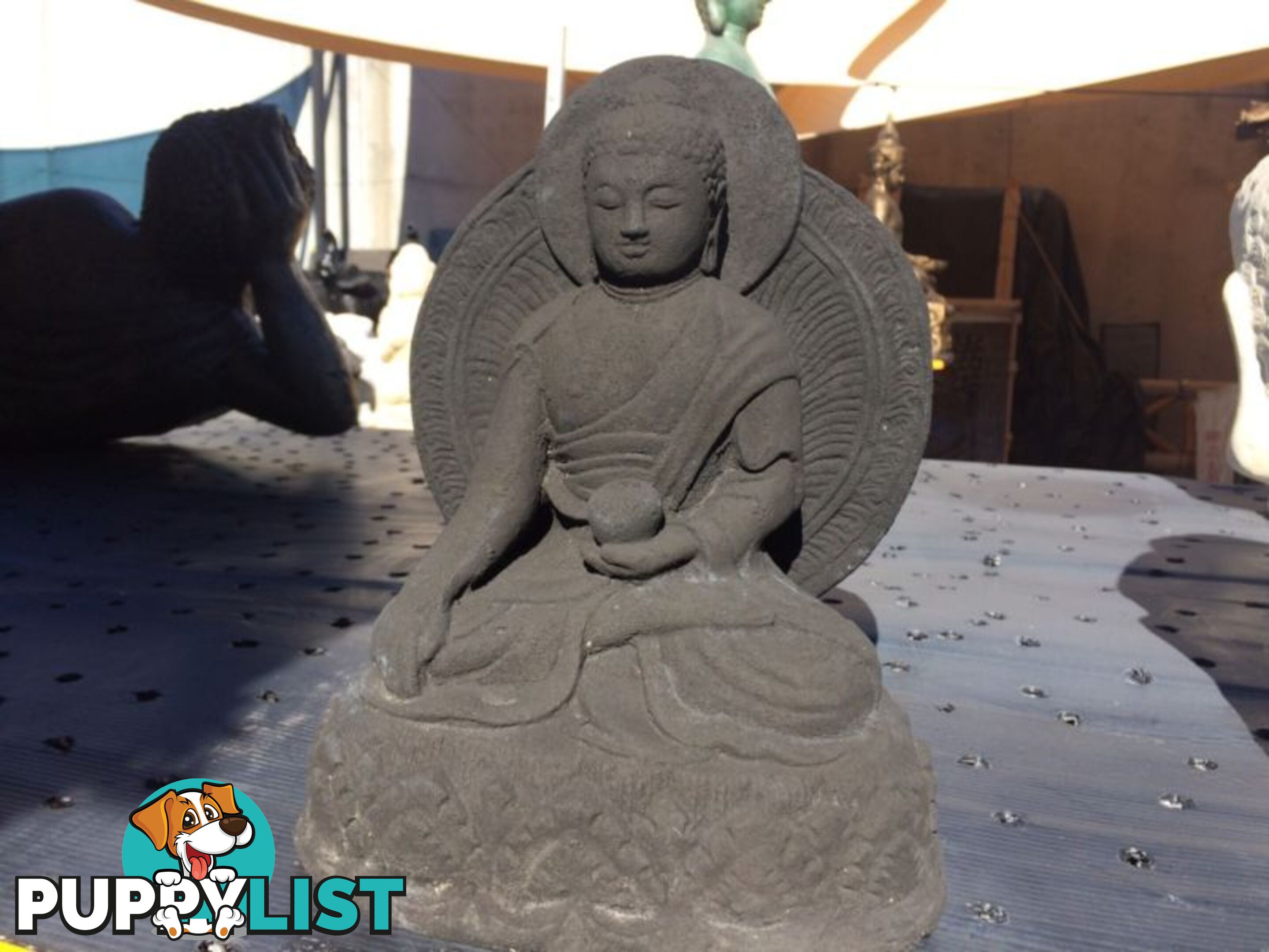 SMALL SITTING BUDDHA