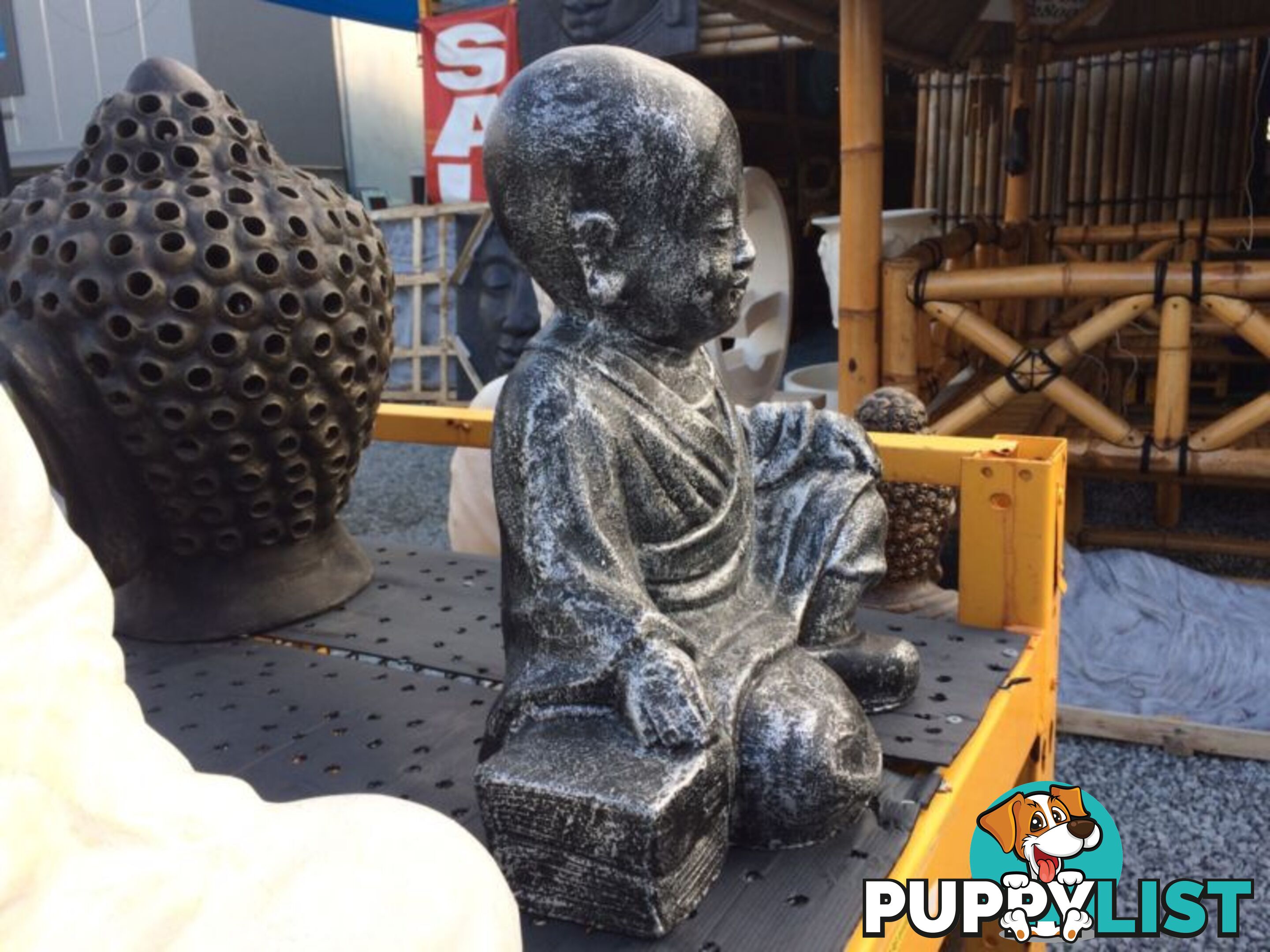 STATUE SITTING SHAOLIN 40x35x20cmÂ (BLK SILVER)