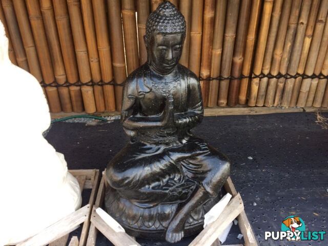 STATUE SITTING BUDDHA PRAYING 80x45x40cm (BLACK)