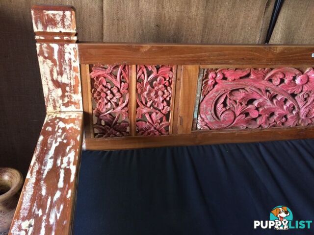 DAYBED WITH PINK CARVINGS