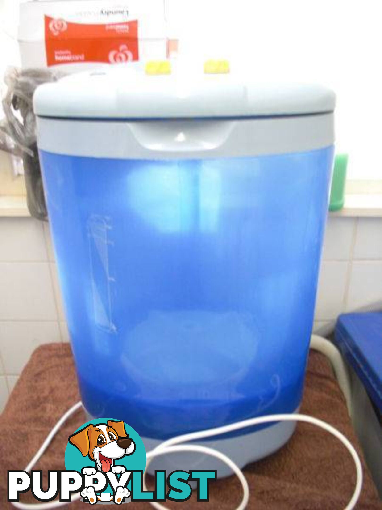 MOBILE WASHING MACHINE... 4KG. 240 VOLT SIZE 650 X 350 X 300 MM