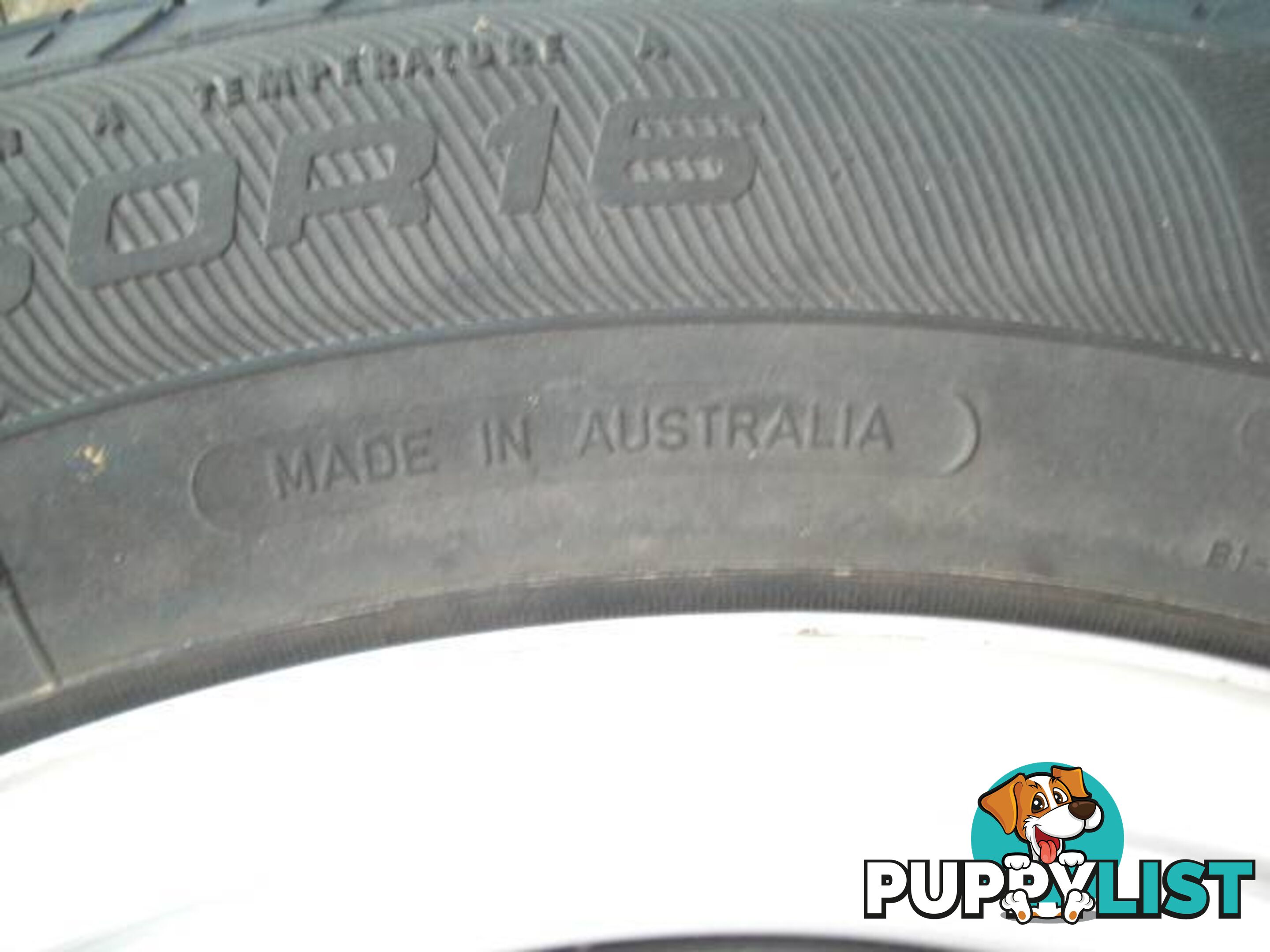 NEW FORD FALCON RIM 16 INCH AND TYRE 215/60/16 GOOD YEAR TYRE MA