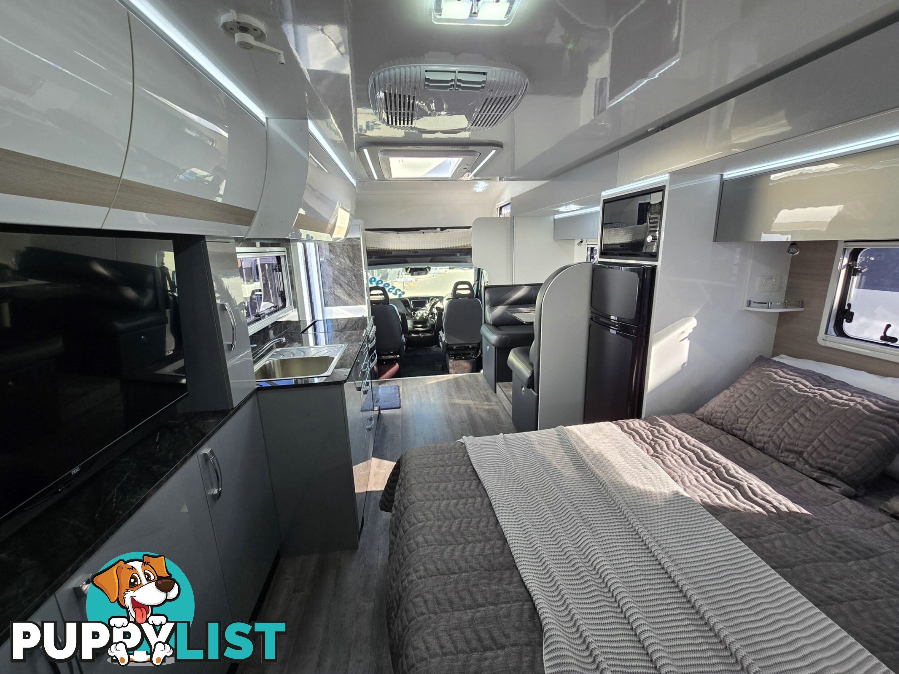 2024 AVIDA ESPERANCE MOTORHOME C7844SL