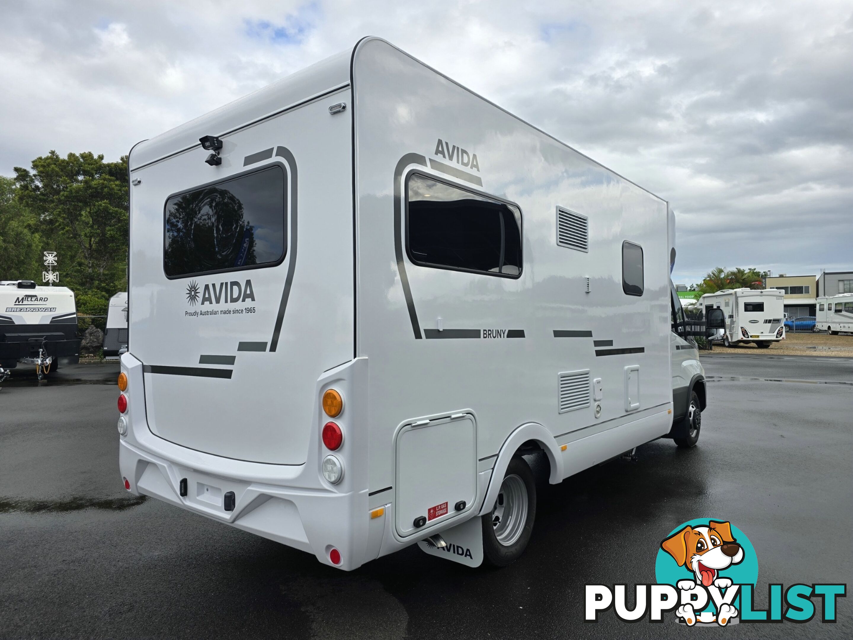 2025 AVIDA BRUNY MOTORHOME B7042