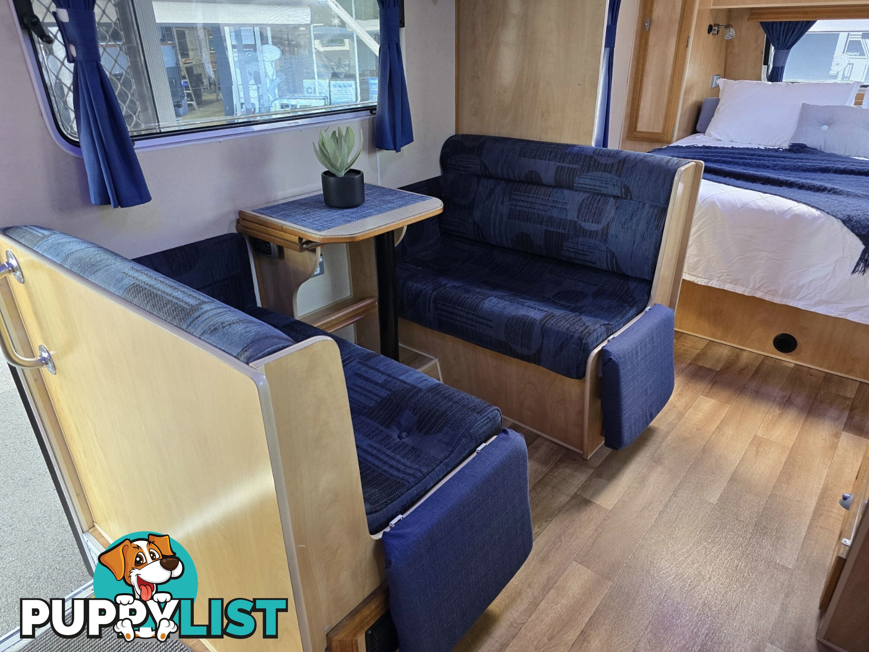 2010 MILLARD LONGREACH CARAVAN 19'6 RD CAFE