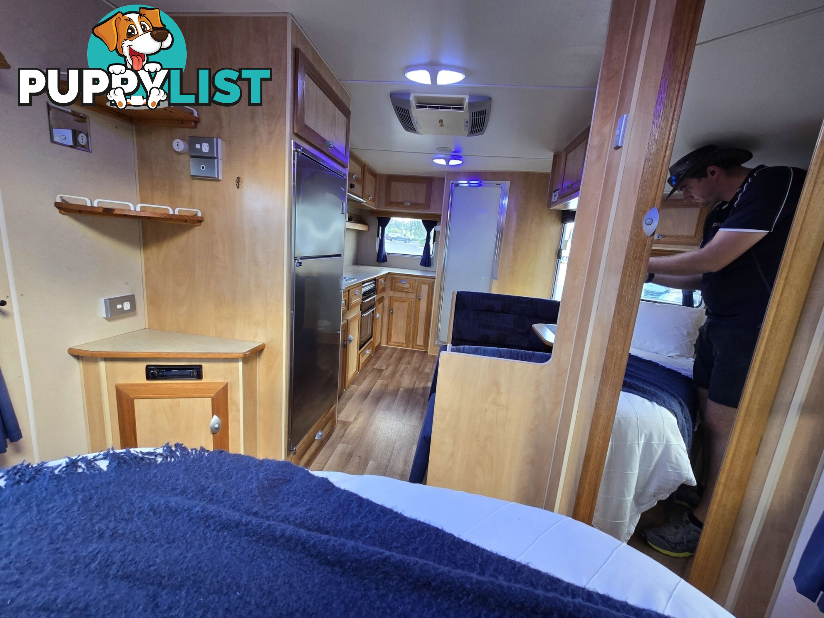 2010 MILLARD LONGREACH CARAVAN 19'6 RD CAFE