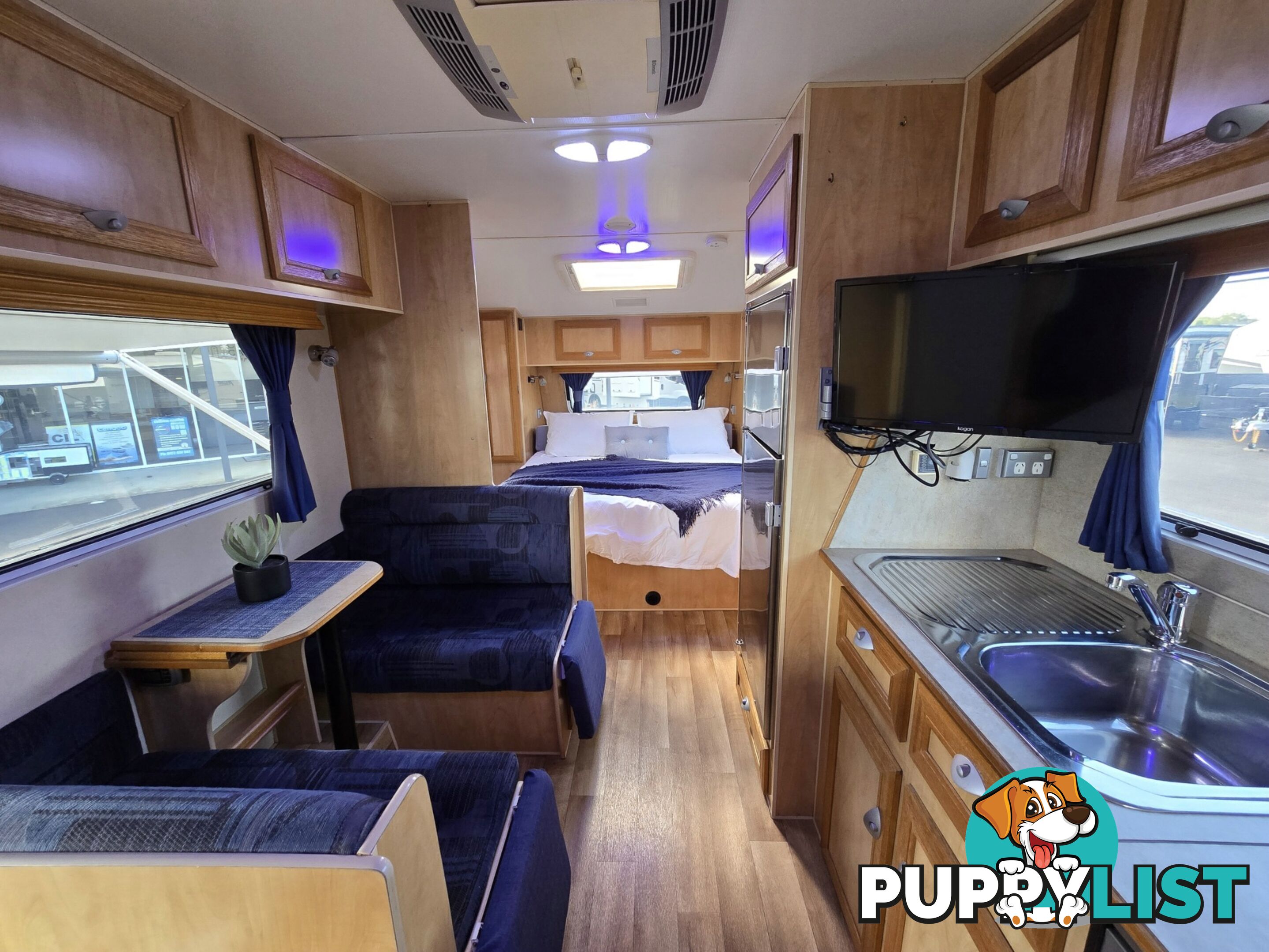 2010 MILLARD LONGREACH CARAVAN 19'6 RD CAFE