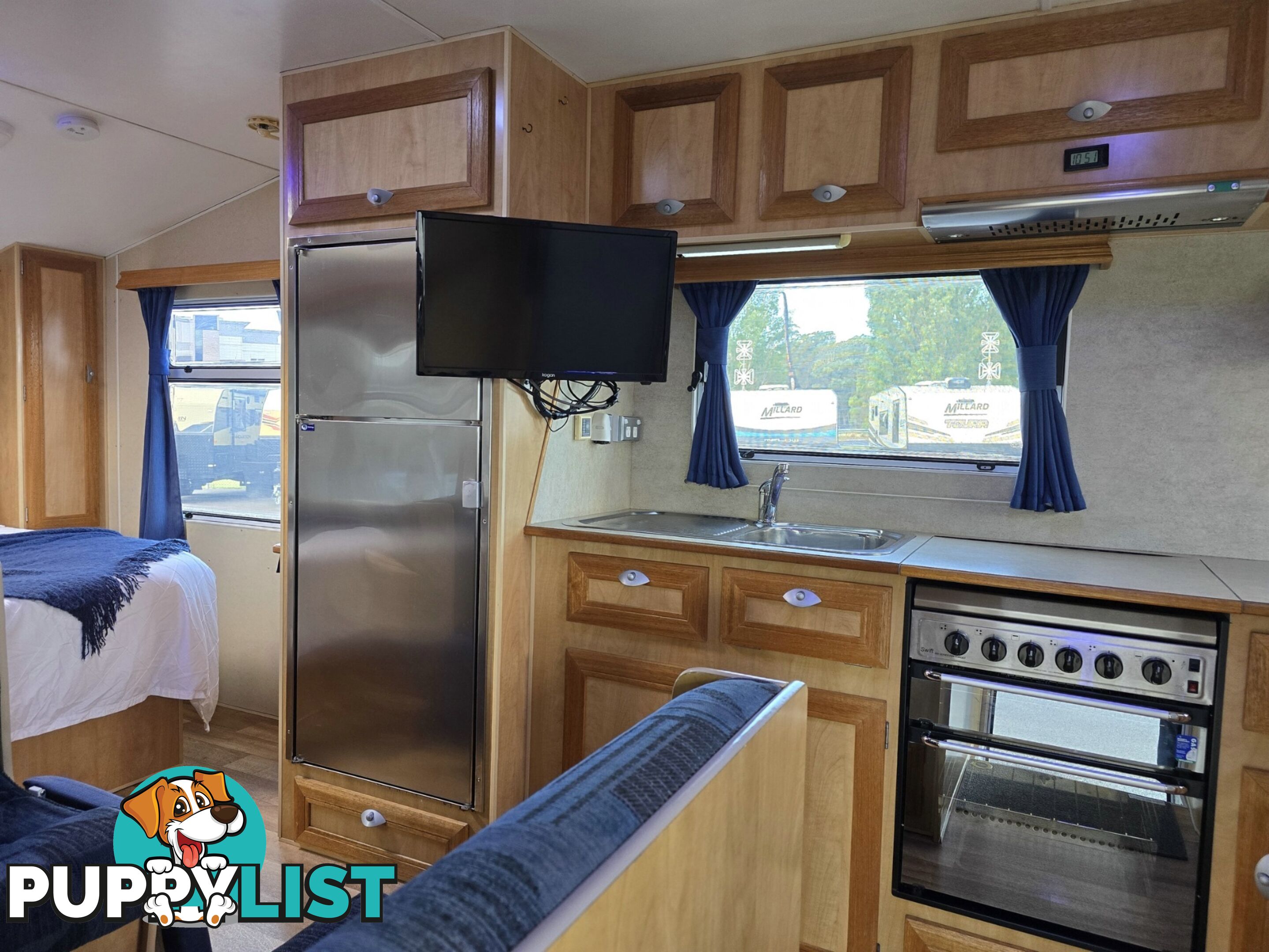 2010 MILLARD LONGREACH CARAVAN 19'6 RD CAFE