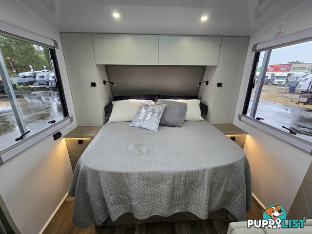 2025 MILLARD MFLOW XRIDER CARAVAN 22'10 TRIPLE BUNK