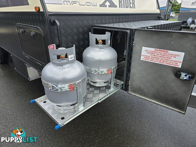 2025 MILLARD MFLOW XRIDER CARAVAN 22'10 TRIPLE BUNK