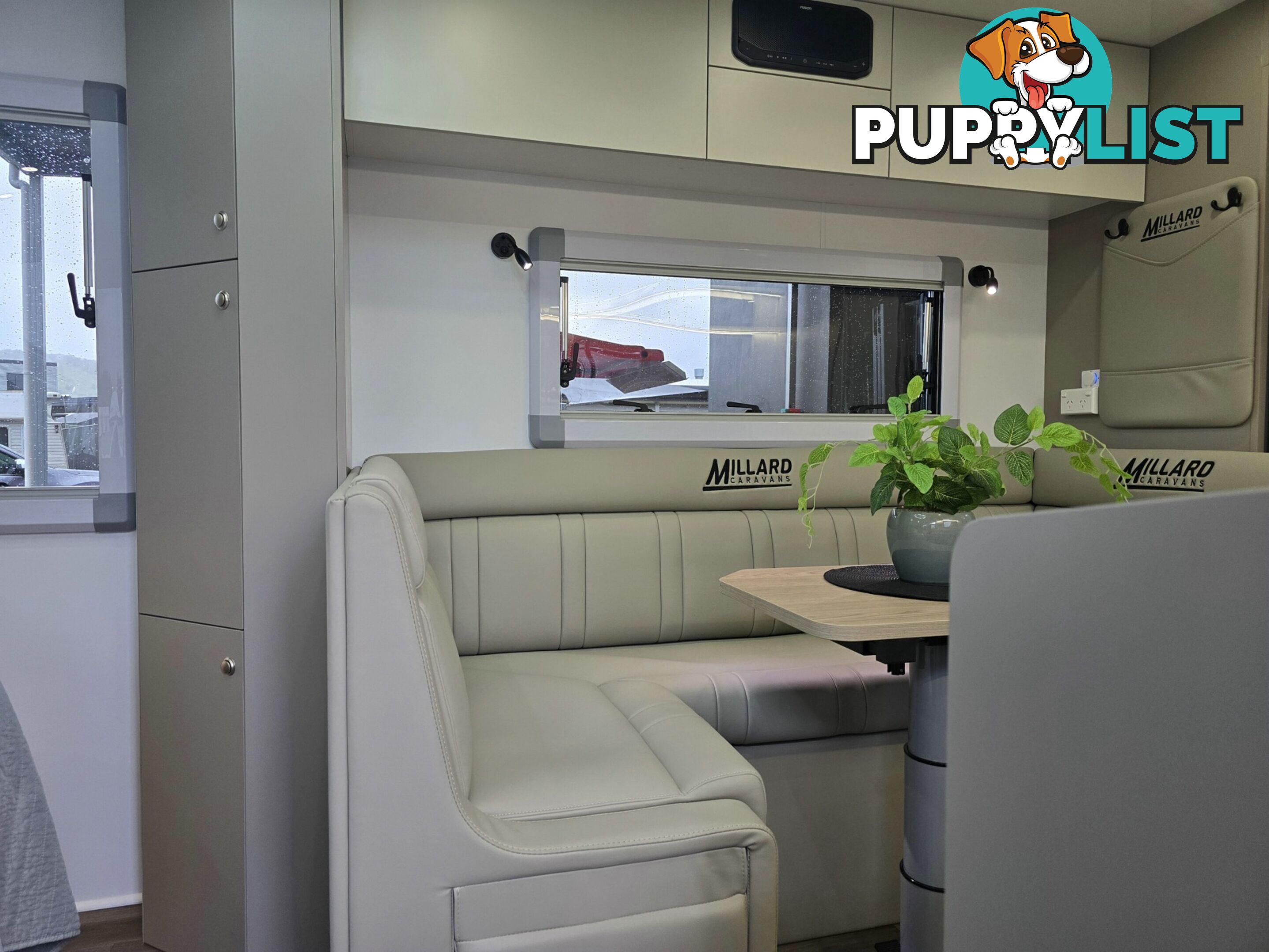 2025 MILLARD MFLOW XRIDER CARAVAN 22'10 TRIPLE BUNK