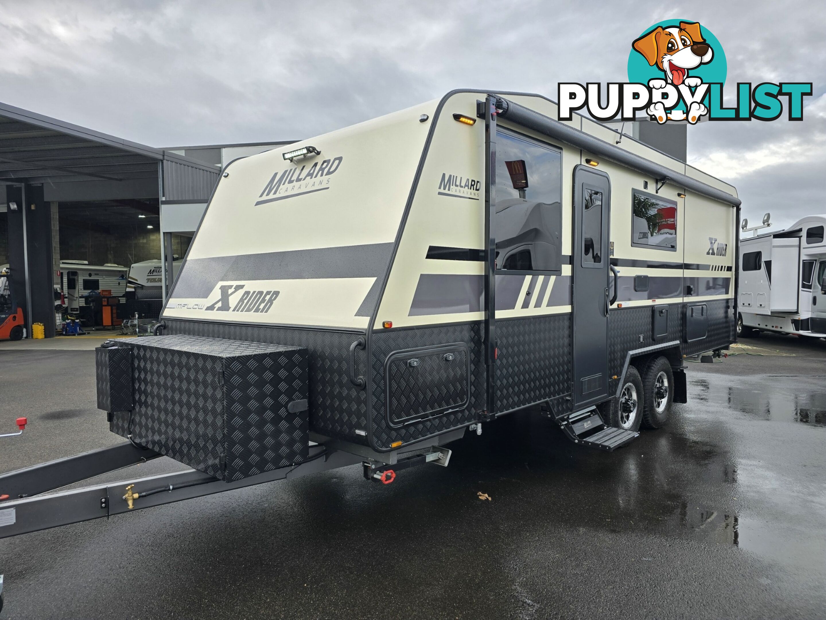 2025 MILLARD MFLOW XRIDER CARAVAN 22'10 TRIPLE BUNK