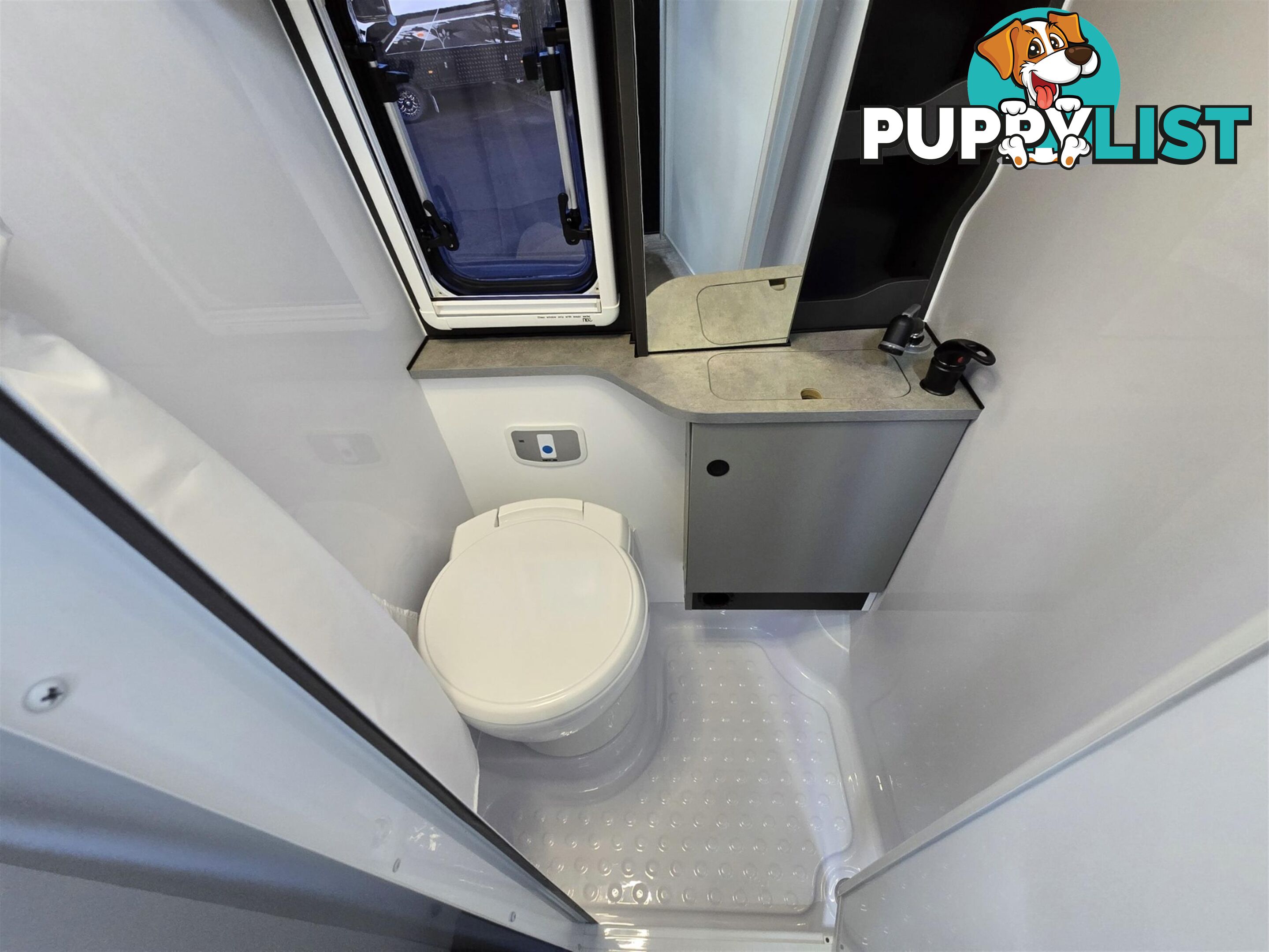 2025 AVIDA EXPLORER 4WD CAMPERVAN V5912LX