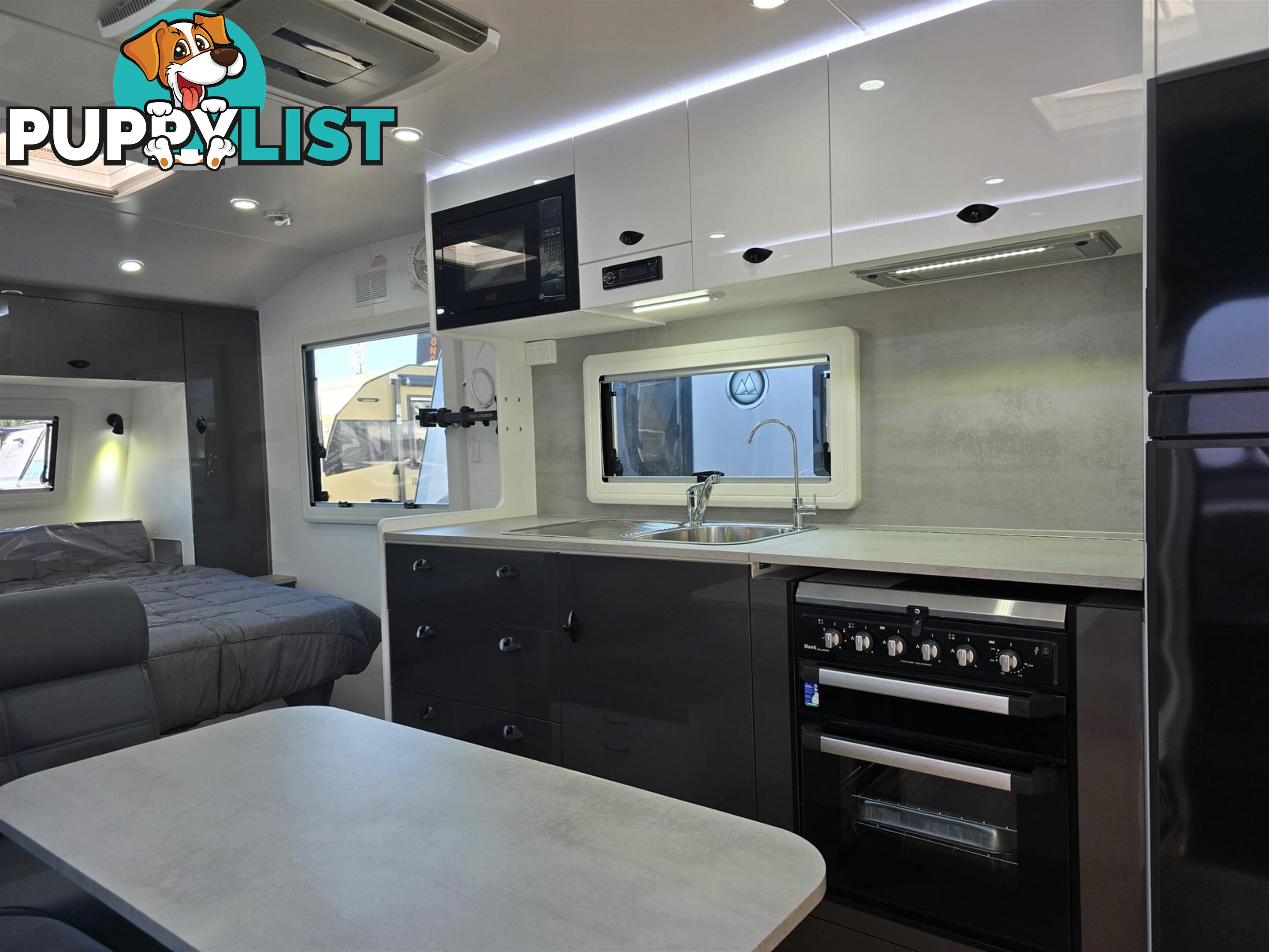 2025 NEWLANDS TOURISTER MK2 CARAVAN 610 LUXE PACK