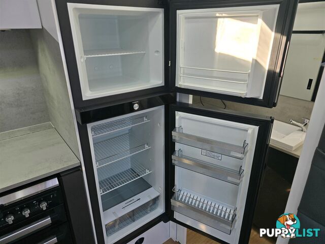 2025 NEWLANDS TOURISTER MK2 CARAVAN 610 LUXE PACK