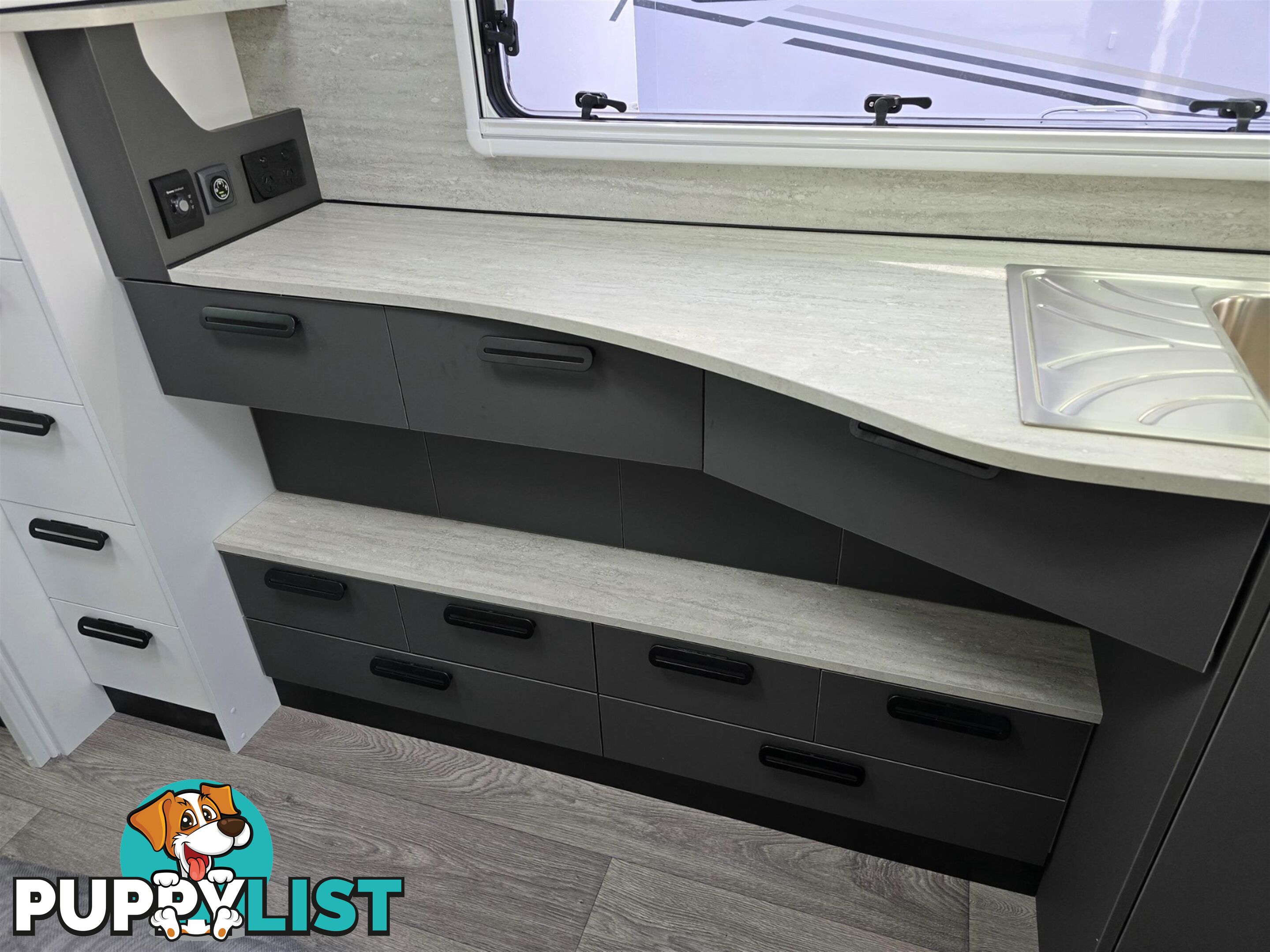 2025 AVIDA SILVERTON MOTORHOME C6914SL