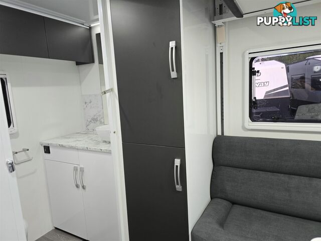 2025 AVIDA LEURA MOTORHOME B6832