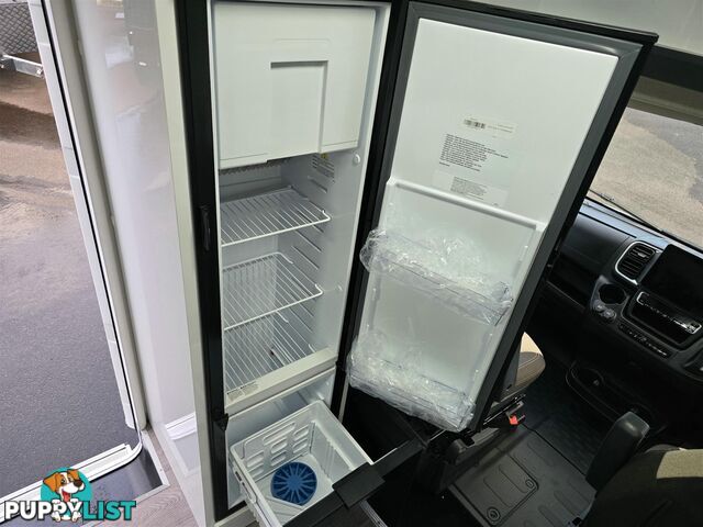 2025 AVIDA LEURA MOTORHOME B6832