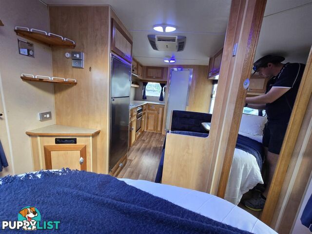 2010 MILLARD LONGREACH CARAVAN 19'6 RD CAFE
