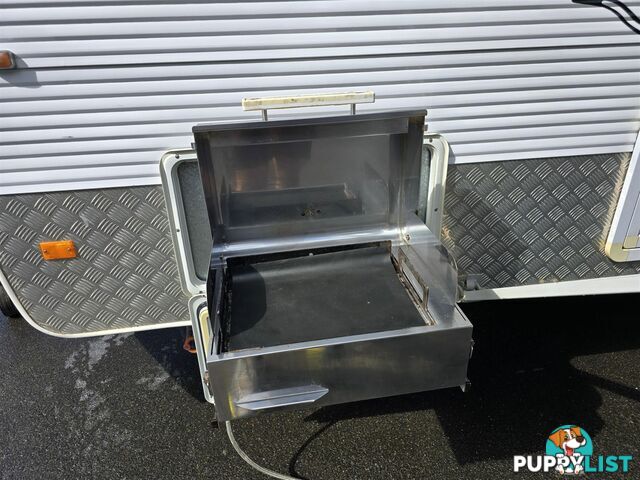 2010 MILLARD LONGREACH CARAVAN 19'6 RD CAFE
