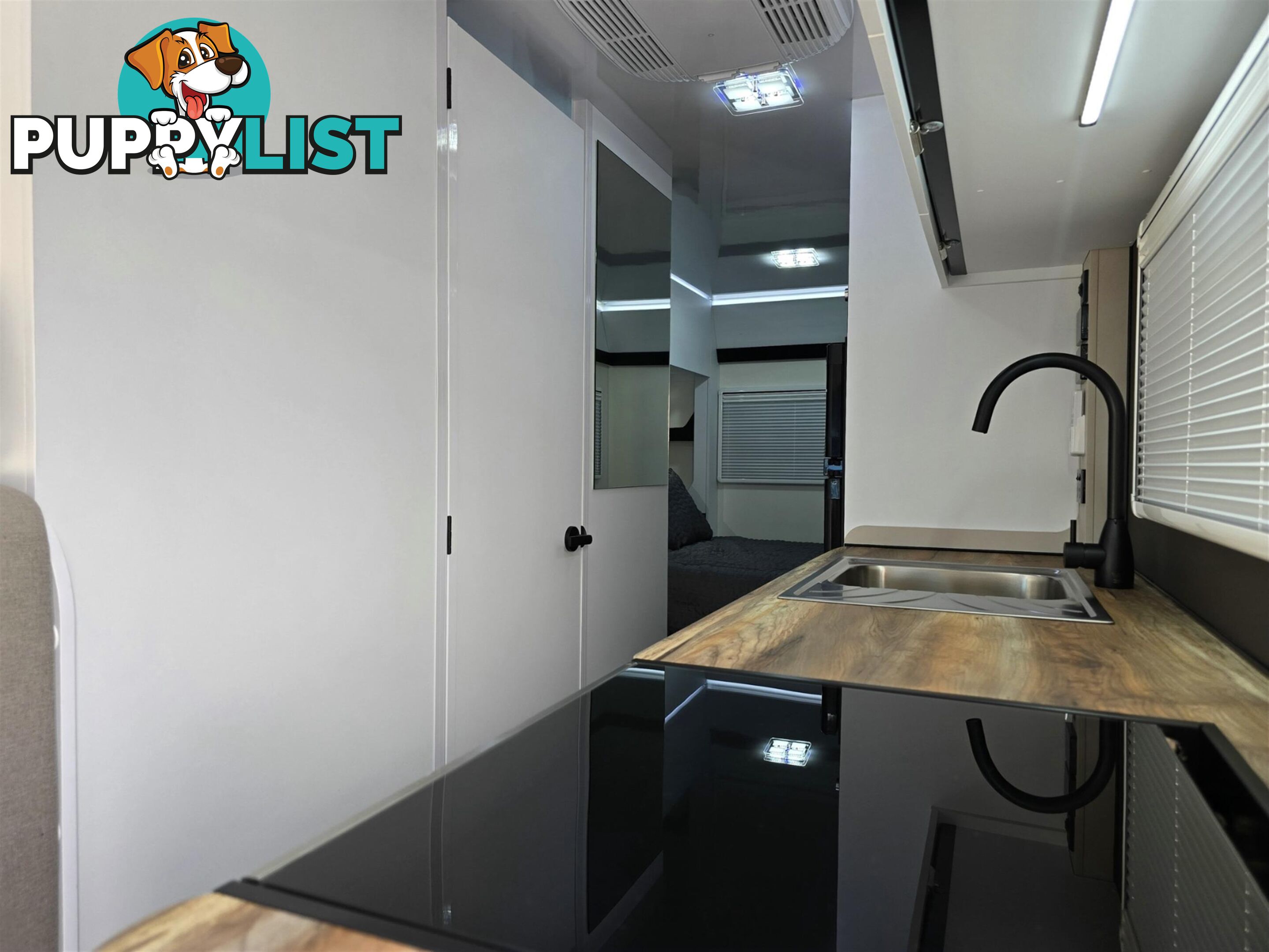 2025 AVIDA BEECHWORTH MOTORHOME B7872IB