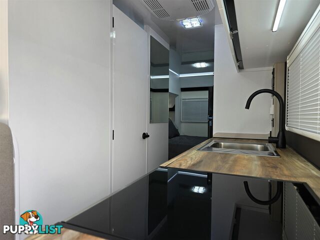 2025 AVIDA BEECHWORTH MOTORHOME B7872IB