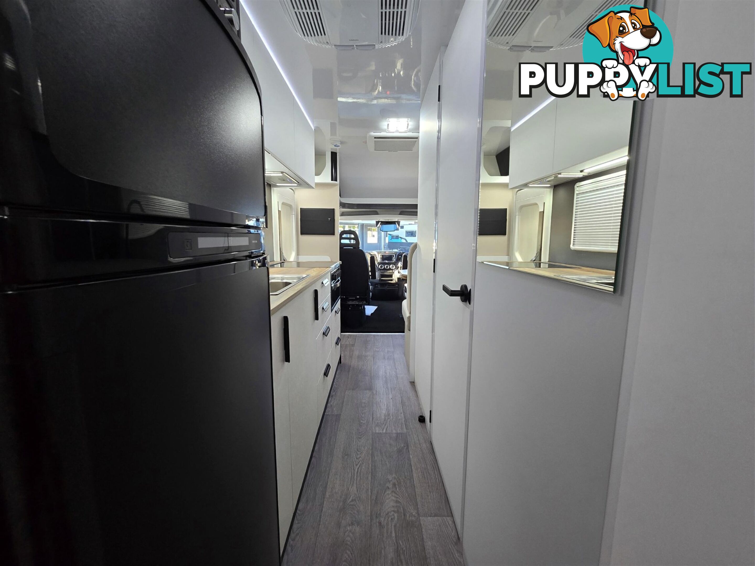 2025 AVIDA BEECHWORTH MOTORHOME B7872IB