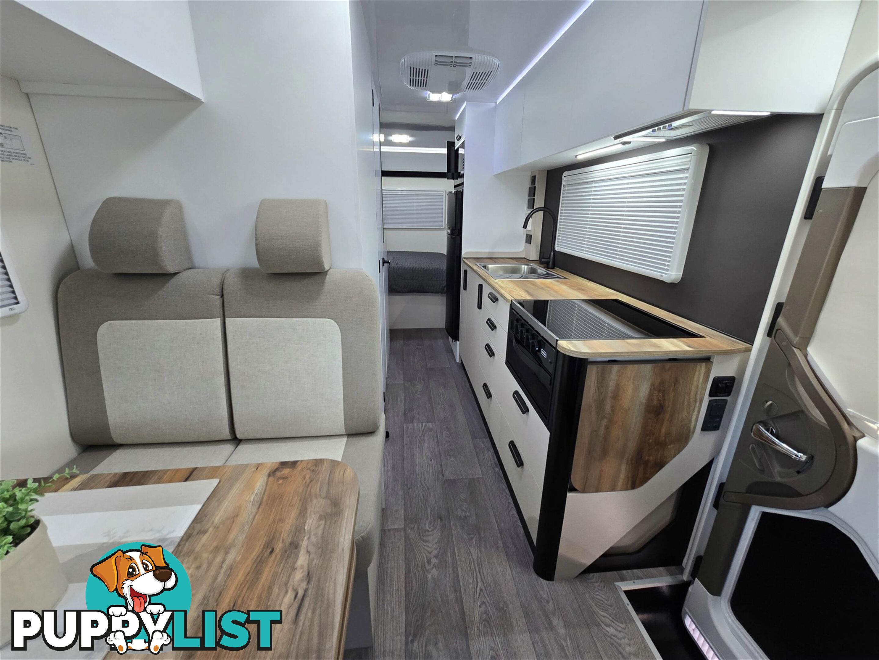 2025 AVIDA BEECHWORTH MOTORHOME B7872IB