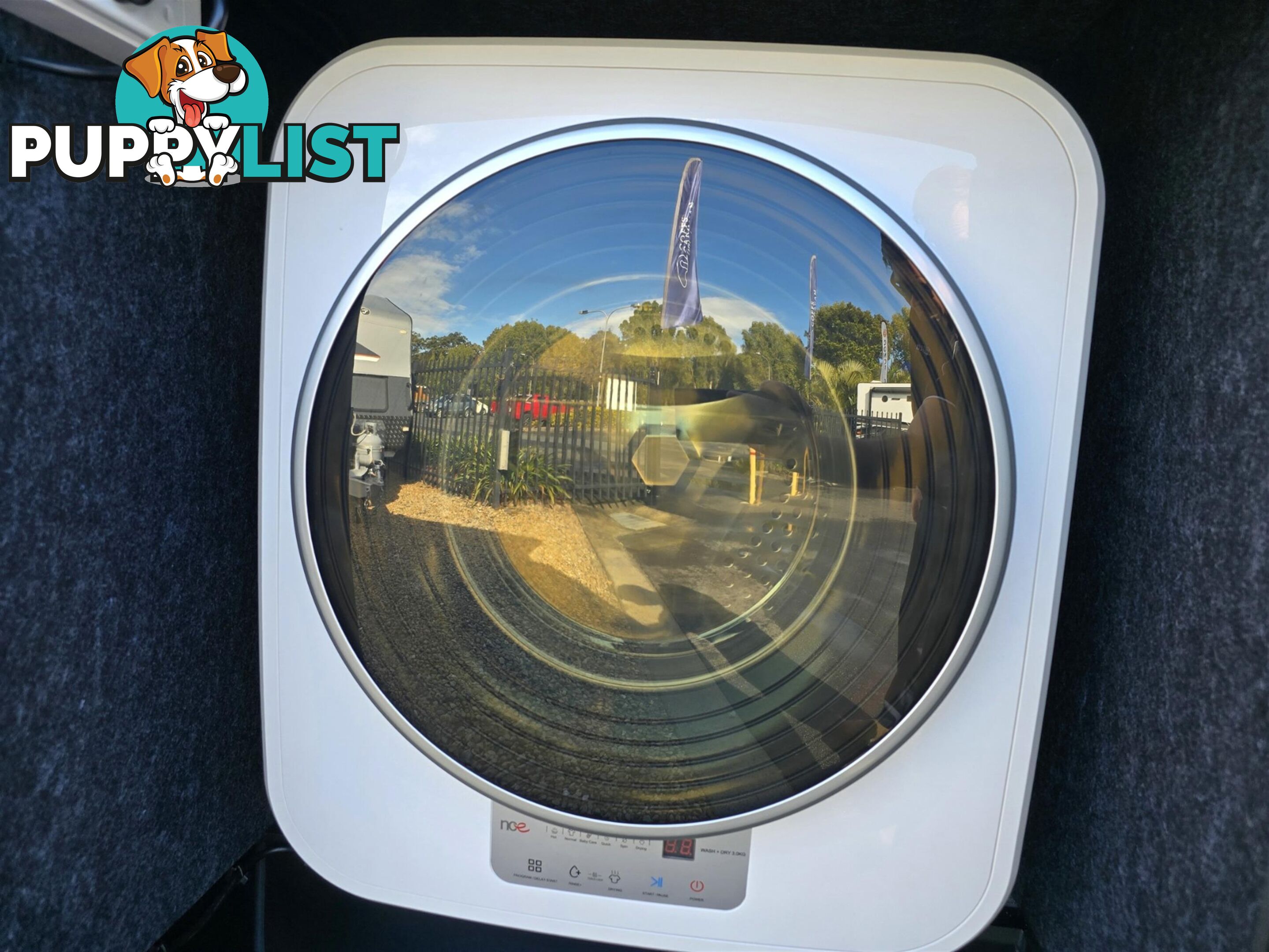 2024 LIFESTYLE CAMPERS ICONN POPTOP E4
