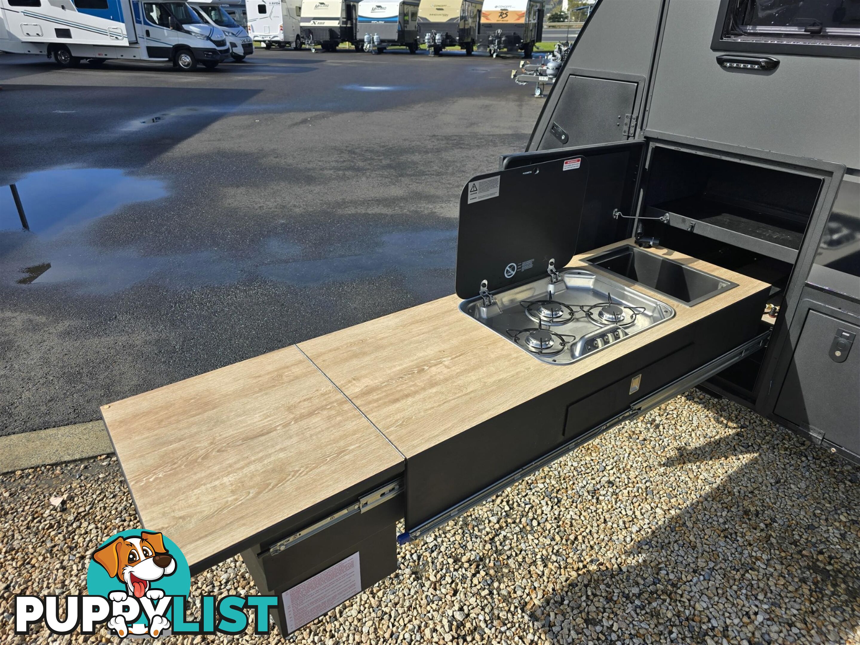 2024 LIFESTYLE CAMPERS ICONN POPTOP E4